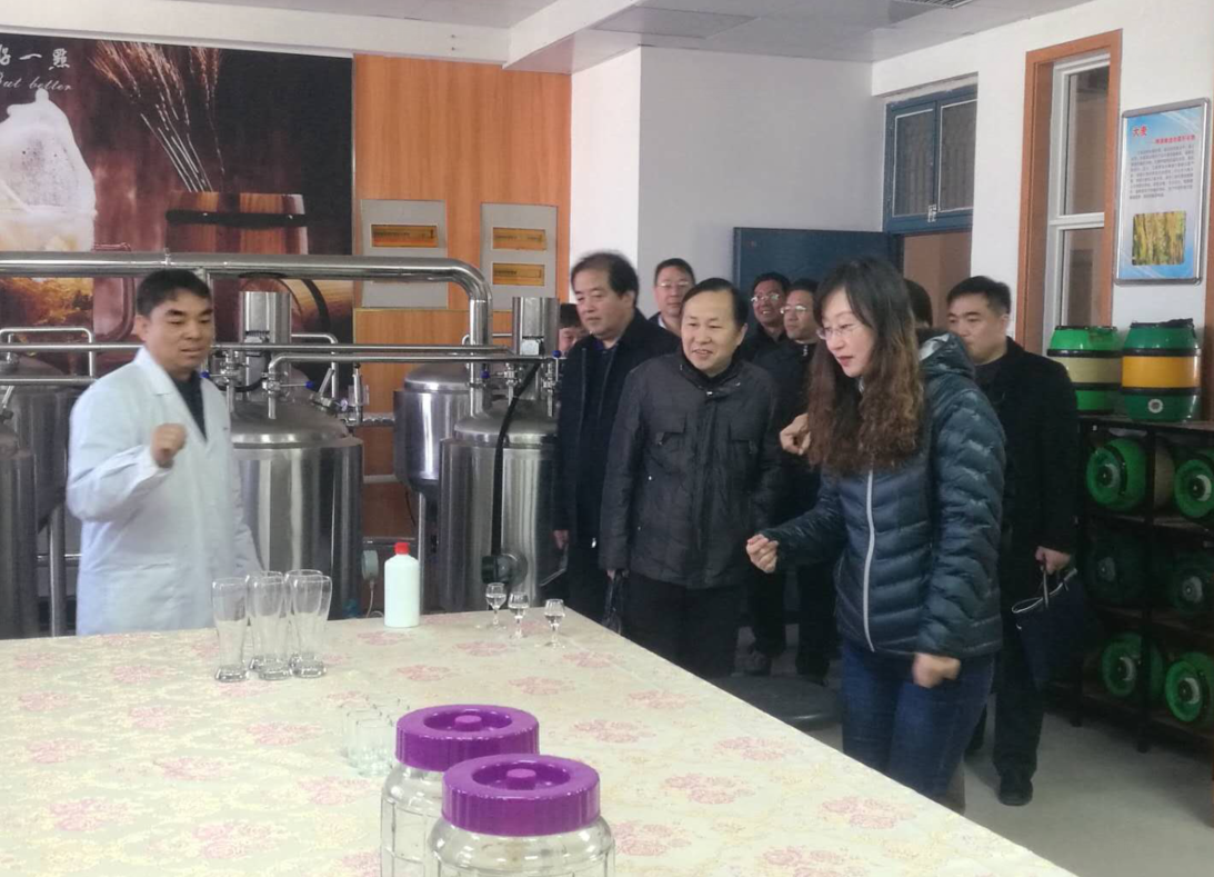 参观酒业学院